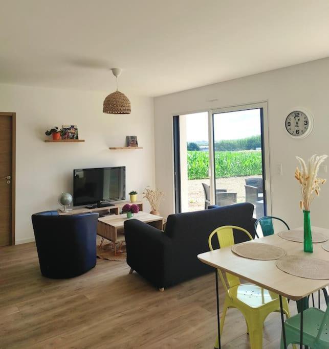 Pipriac Maison Neuve De Plain-Piedヴィラ エクステリア 写真